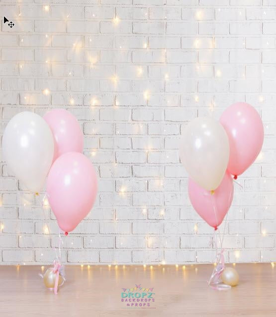 First birthday smash the cake. Festive background decoration for birthday  with cake, Cake Smash first year concept. birthday greetings. Girl or boy  Bi Stock Photo - Alamy